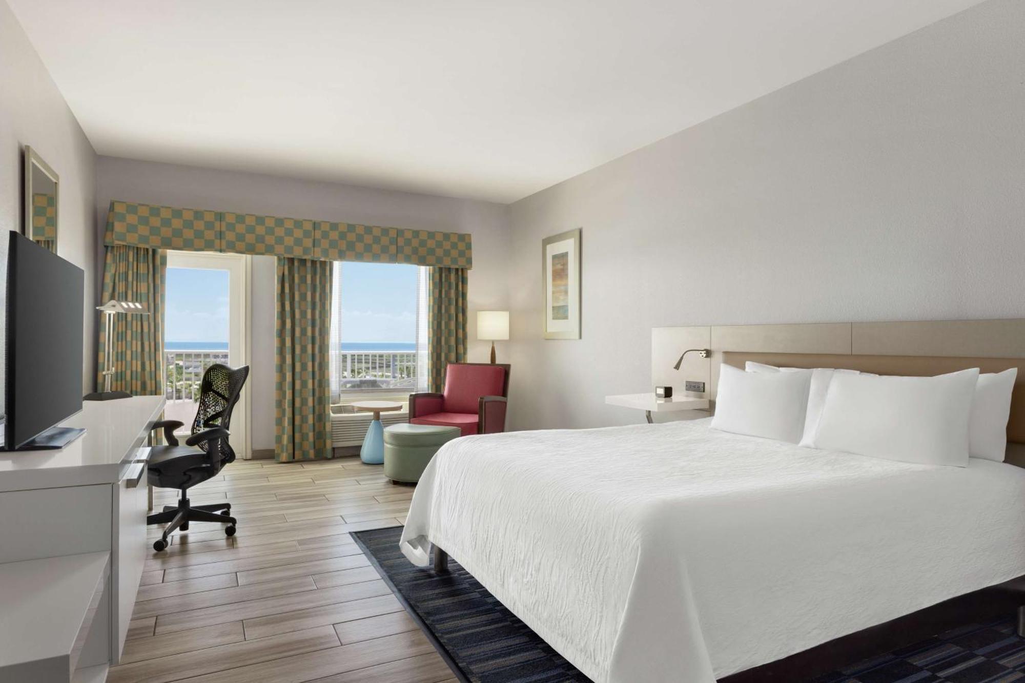King Room with Partial View